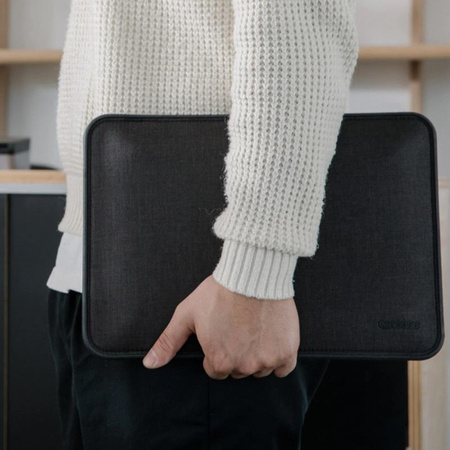 Incase ICON Sleeve s Woolenexem - obal na MacBook Pro 13" (M2/M1/2022-2020) / MacBook Air 13" (M2/M1/2022-2020) (grafitová)
