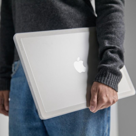 Incase Edge Hardshell tok - MacBook Air 13" M4 (2025) / M3 (2024) / M2 (2022) tok (átlátszó)